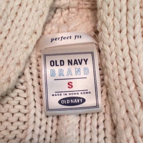 Old navy cream crochet shrug - Picture 3 of 5